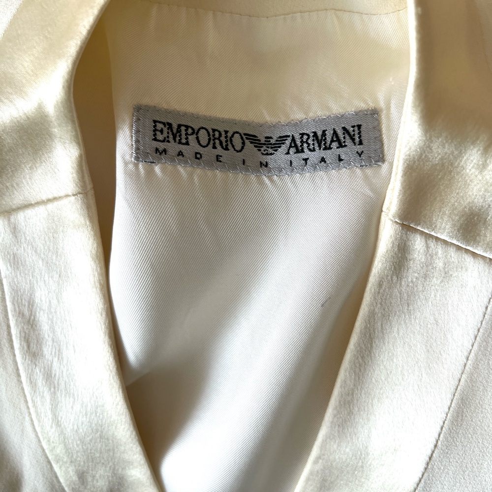 Emporium Armani Cream Silk Button-Up Vest . Size S/M - Picture 7 of 8